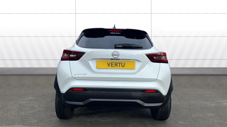 Nissan Juke 1.0 DiG-T N-Connecta 5dr Petrol Hatchback